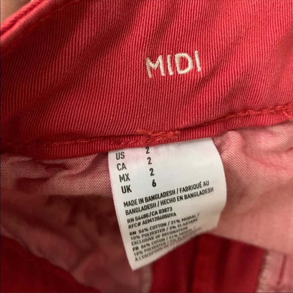 American Eagle Midi Shorts - Picture 6 of 6